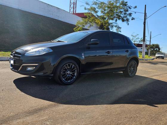 FIAT BRAVO 1.8 ESSENCE 16V FLEX 4P AUTOMATIZADO
